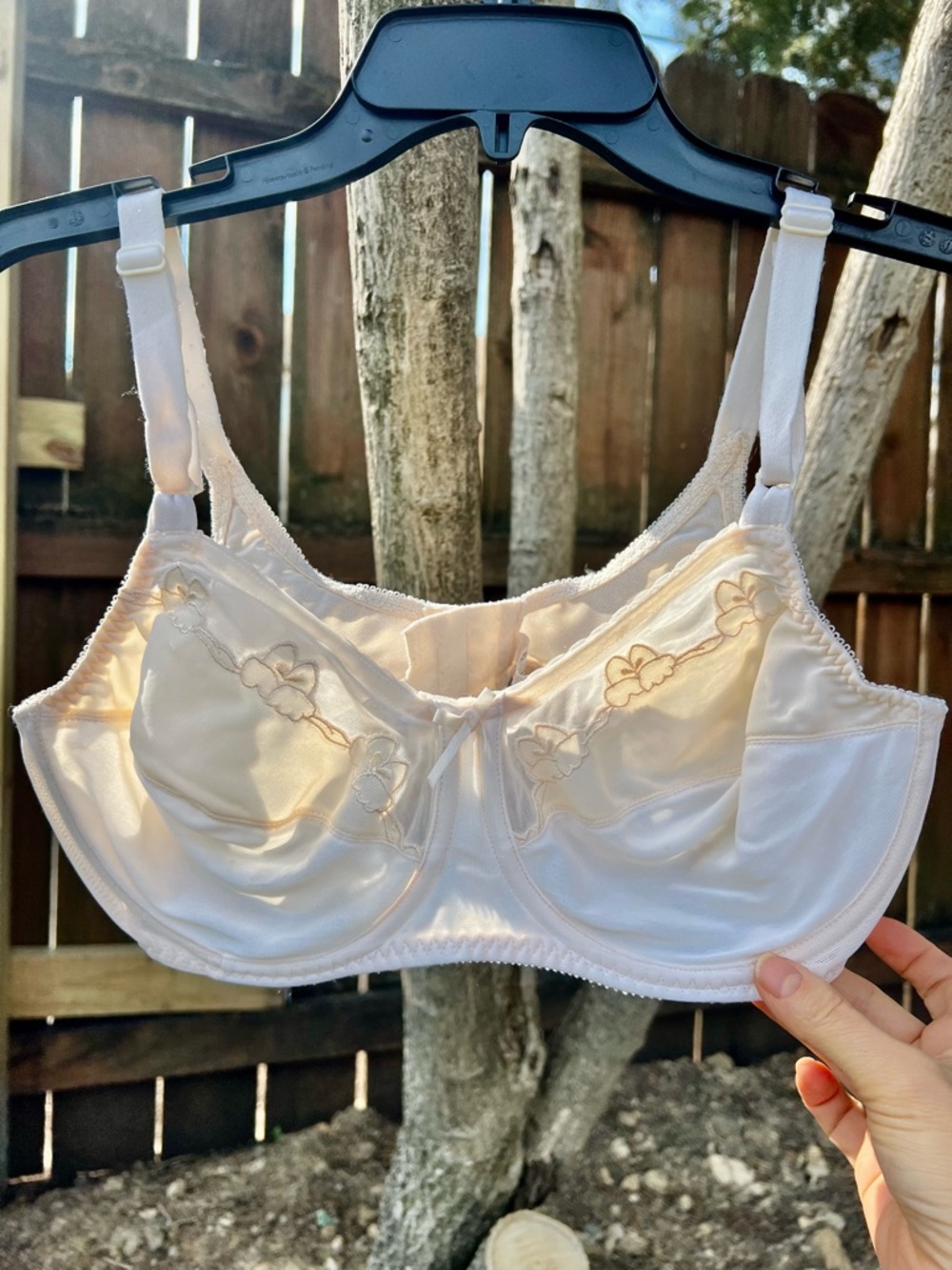 Bali Flower Bra 38C cream minimizer support  3-hook/eye